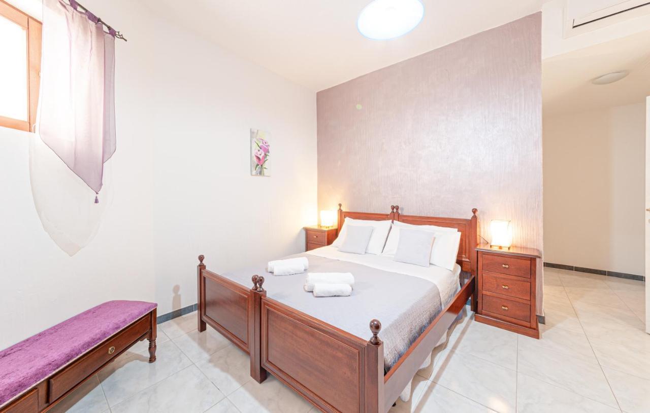 Affittacamere Nonno Natalino Castelsardo Exterior photo