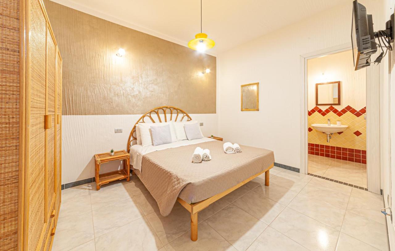 Affittacamere Nonno Natalino Castelsardo Exterior photo