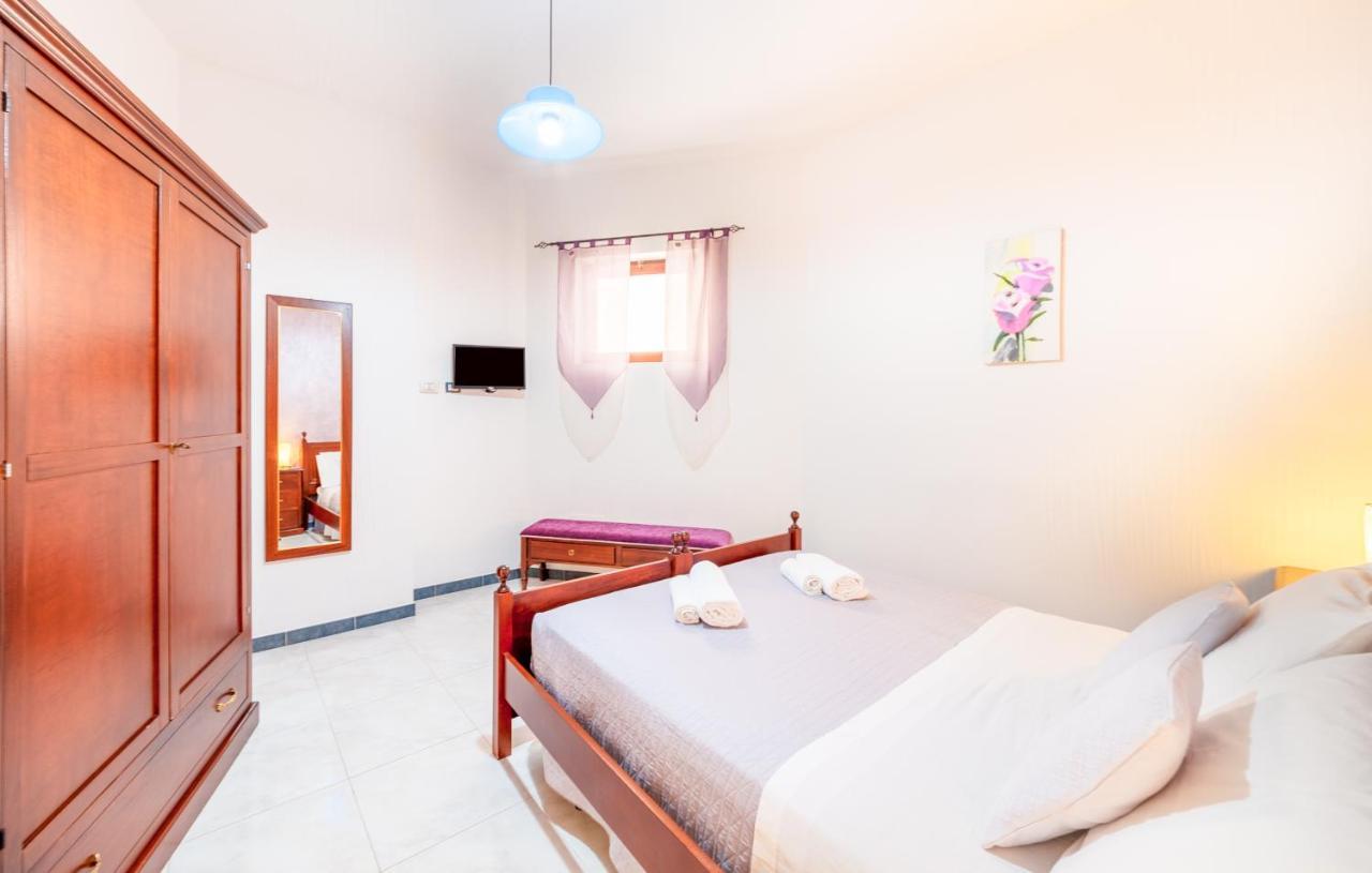 Affittacamere Nonno Natalino Castelsardo Exterior photo